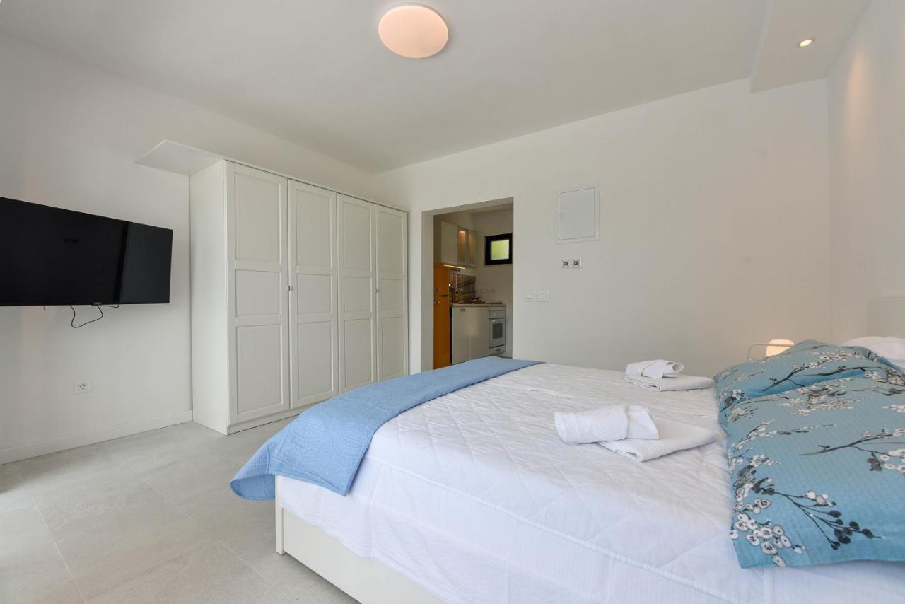 Lazaneo Seafront Apartments, ييلسا المظهر الخارجي الصورة